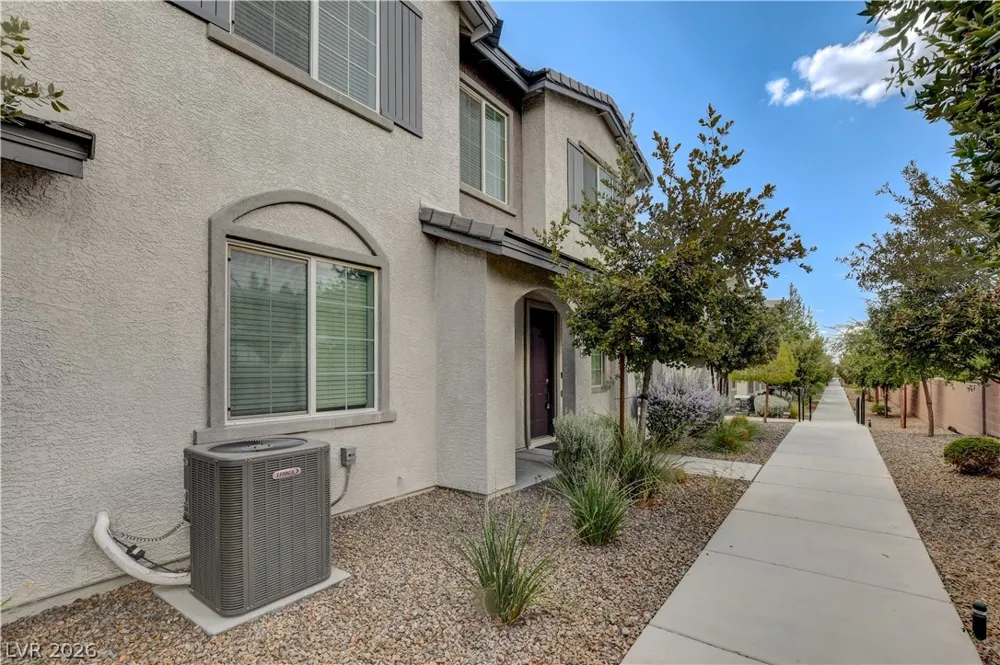 20 Barbara Lane #11 Las Vegas, NV 89183