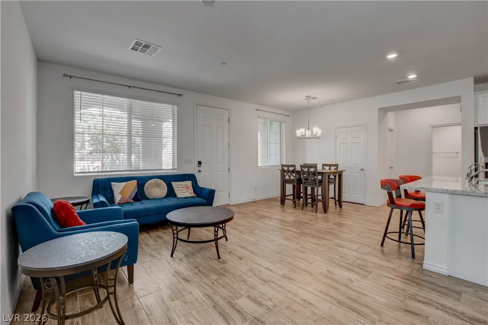 20 Barbara Lane #11 Las Vegas, NV 89183