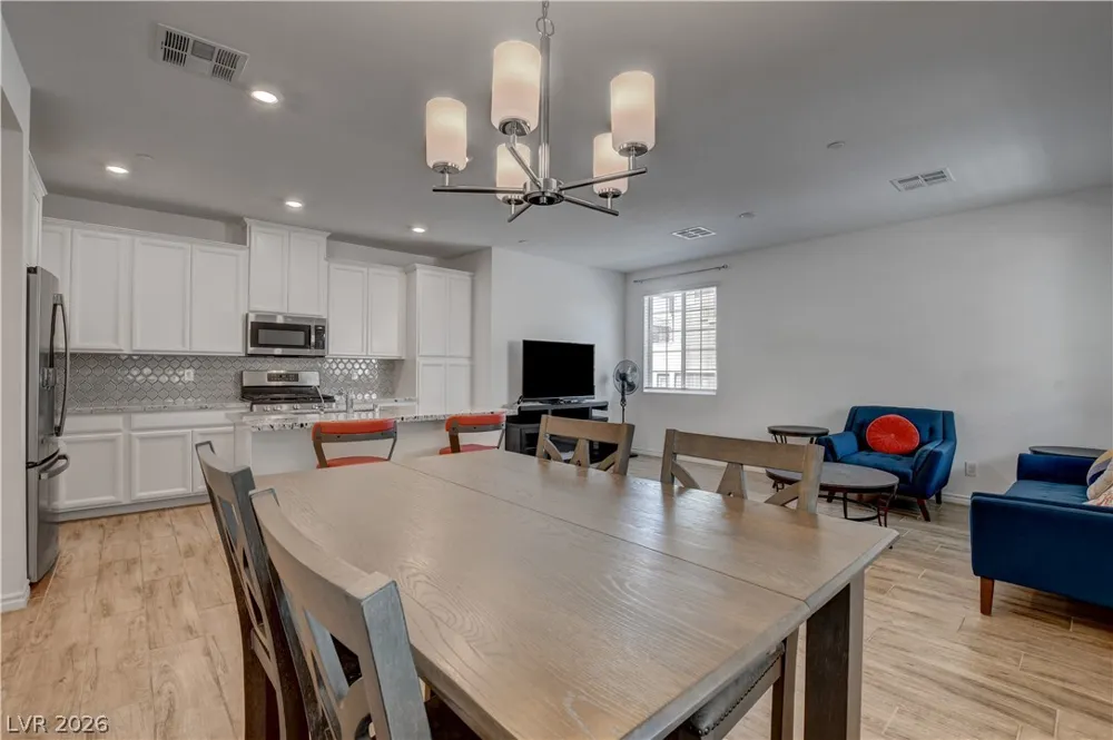 20 Barbara Lane #11 Las Vegas, NV 89183