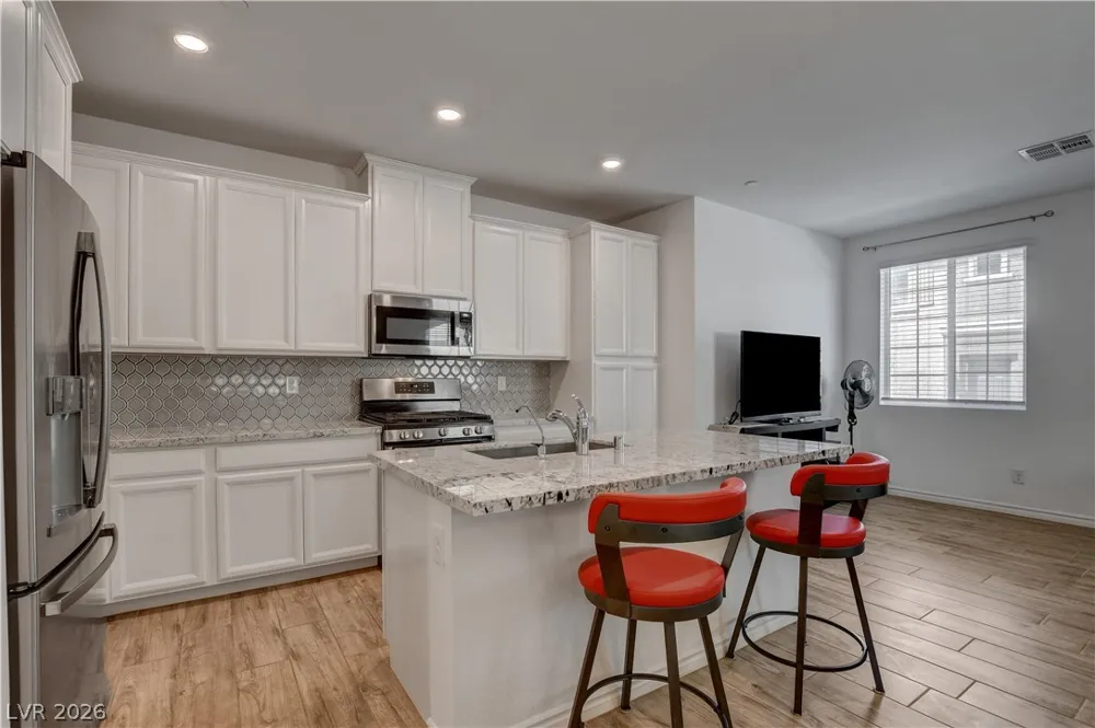 20 Barbara Lane #11 Las Vegas, NV 89183