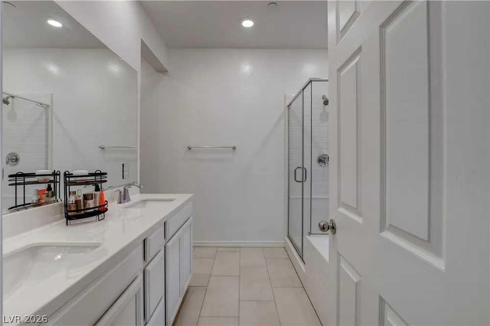 20 Barbara Lane #11 Las Vegas, NV 89183