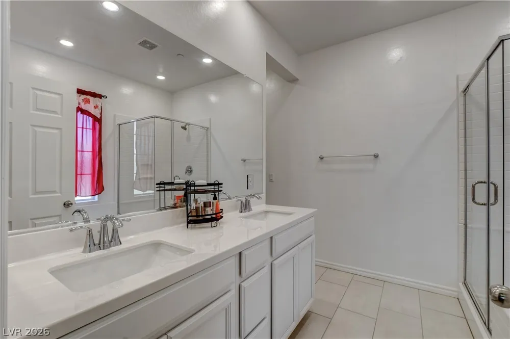 20 Barbara Lane #11 Las Vegas, NV 89183