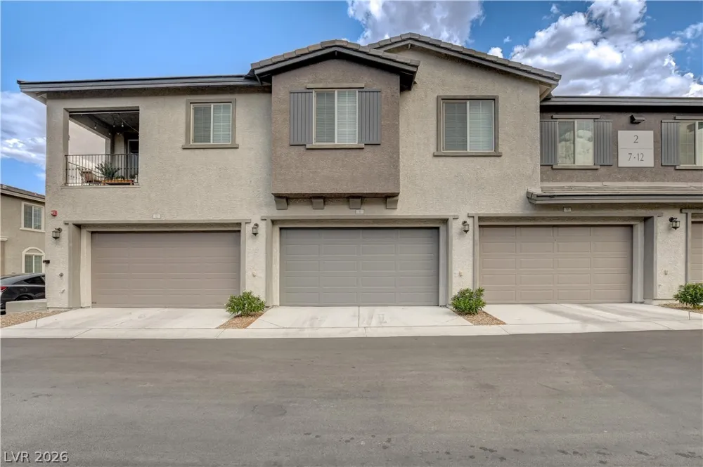 20 Barbara Lane #11 Las Vegas, NV 89183