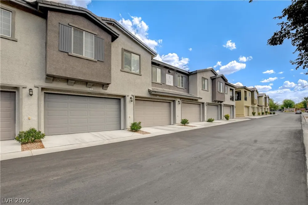 20 Barbara Lane #11 Las Vegas, NV 89183