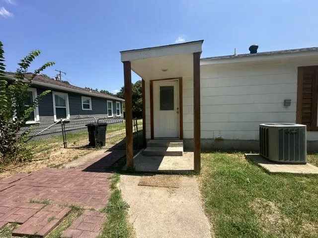 405 Maple Drive Terrell, TX 75160