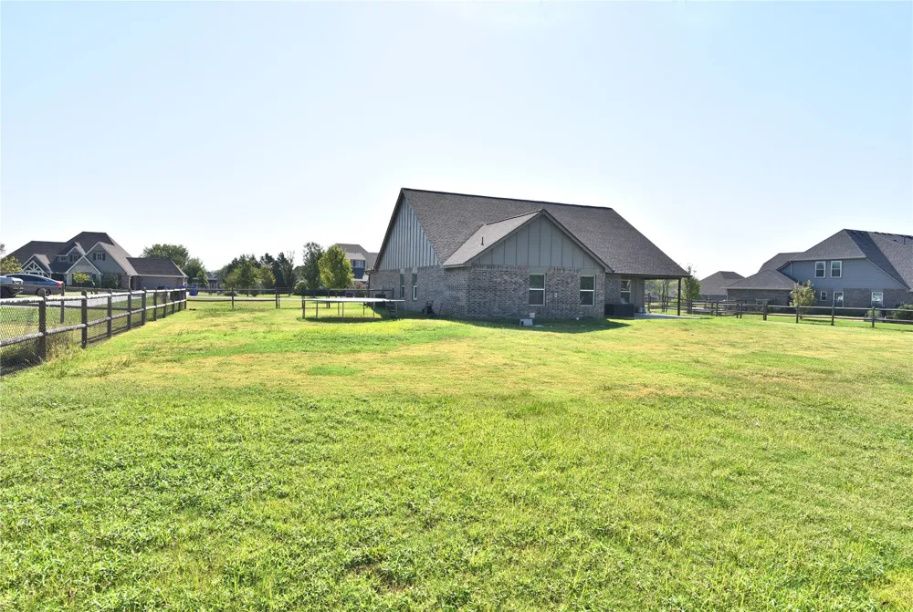 11442 162nd East Avenue Owasso, OK 74055