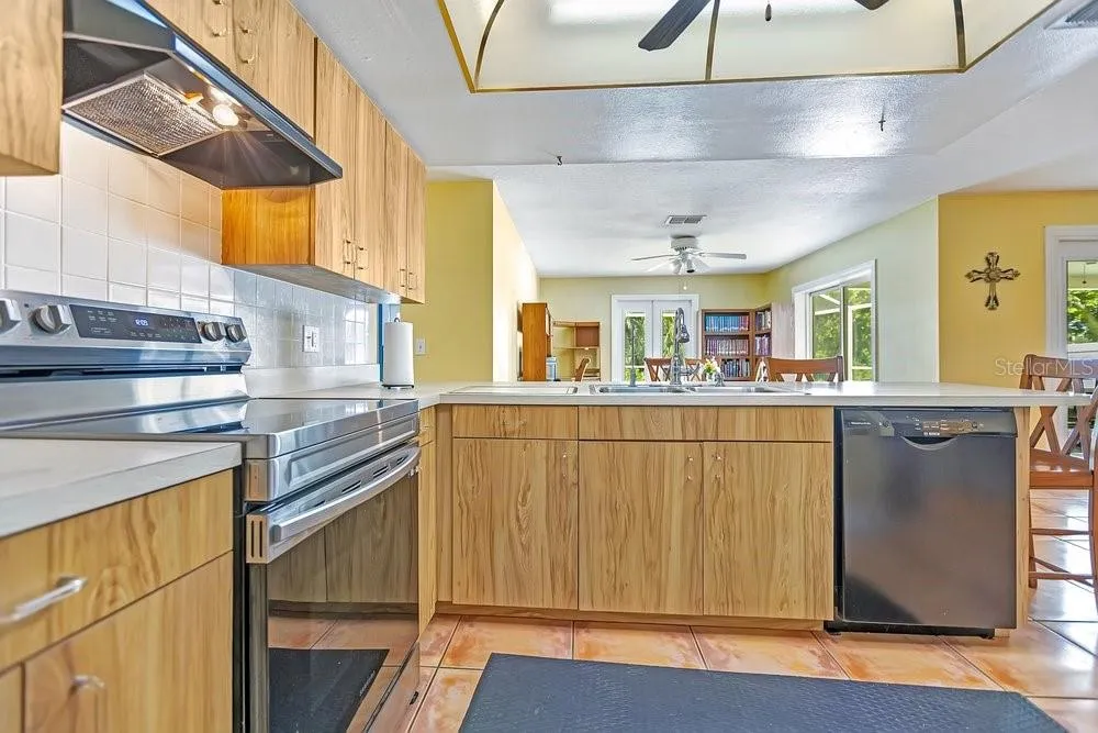 1788 PATRICIA AVENUE Dunedin, FL 34698