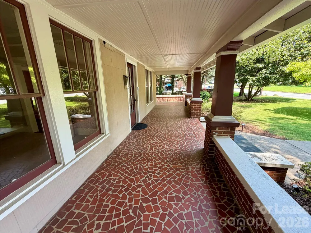 123 S Sycamore Street Mooresville, NC 28115