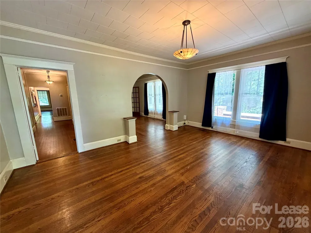 123 S Sycamore Street Mooresville, NC 28115