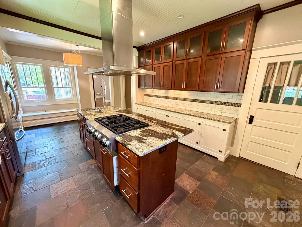 123 S Sycamore Street Mooresville, NC 28115