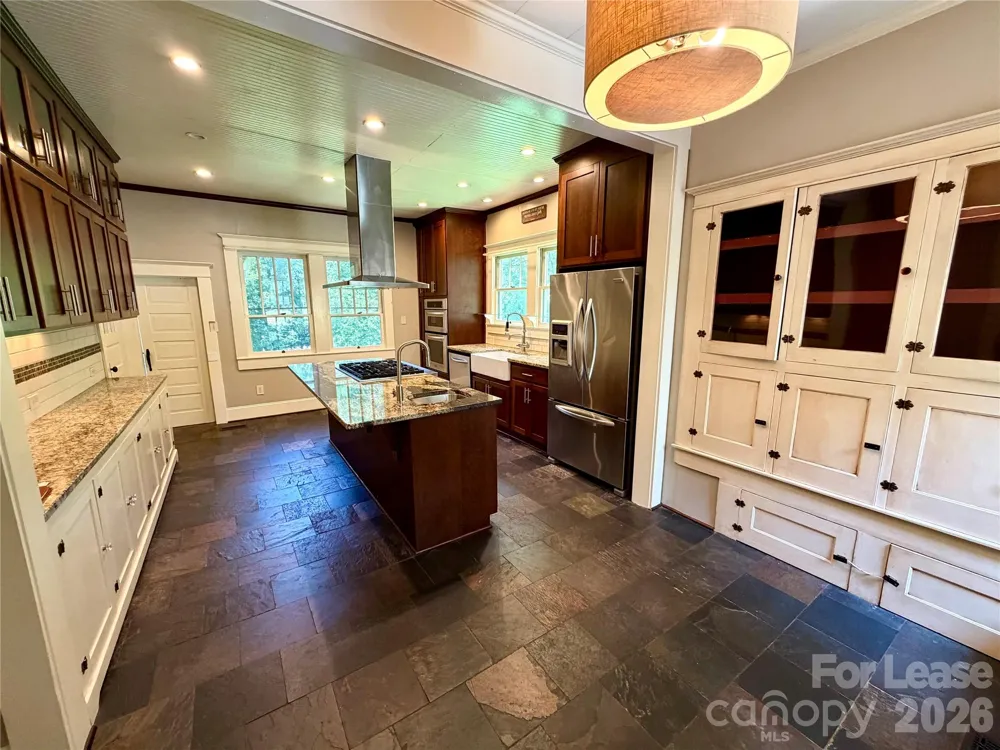 123 S Sycamore Street Mooresville, NC 28115