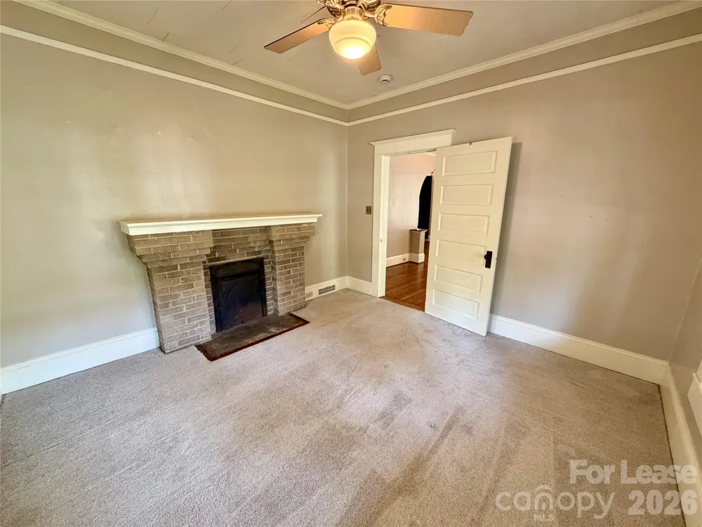 123 S Sycamore Street Mooresville, NC 28115