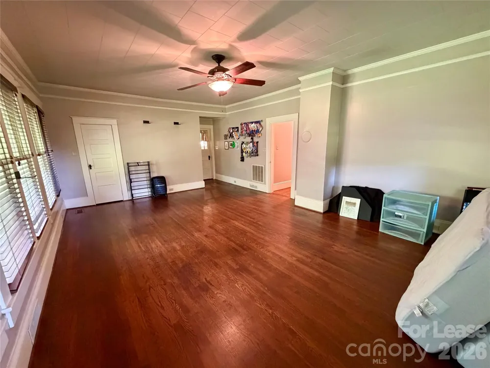 123 S Sycamore Street Mooresville, NC 28115