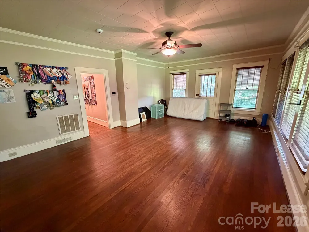 123 S Sycamore Street Mooresville, NC 28115