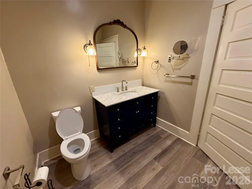 123 S Sycamore Street Mooresville, NC 28115