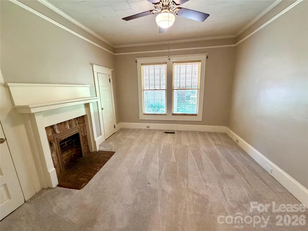 123 S Sycamore Street Mooresville, NC 28115