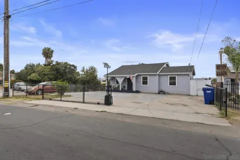 2335 Bonita Street