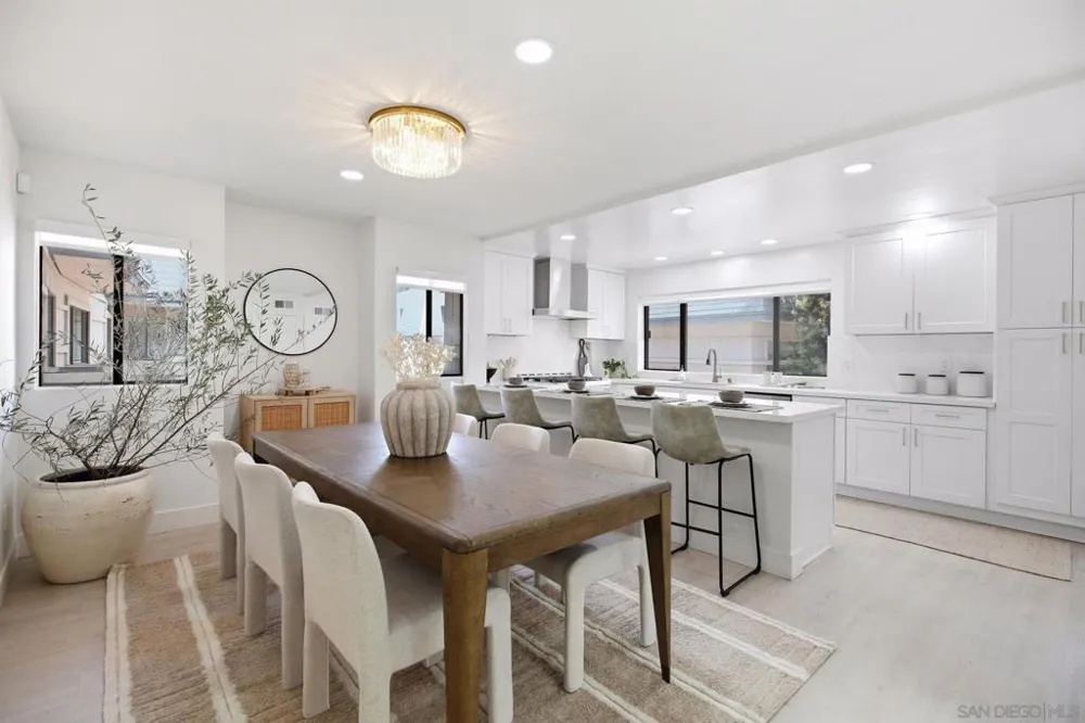 7965 Caminito Del Cid La Jolla, CA 92037