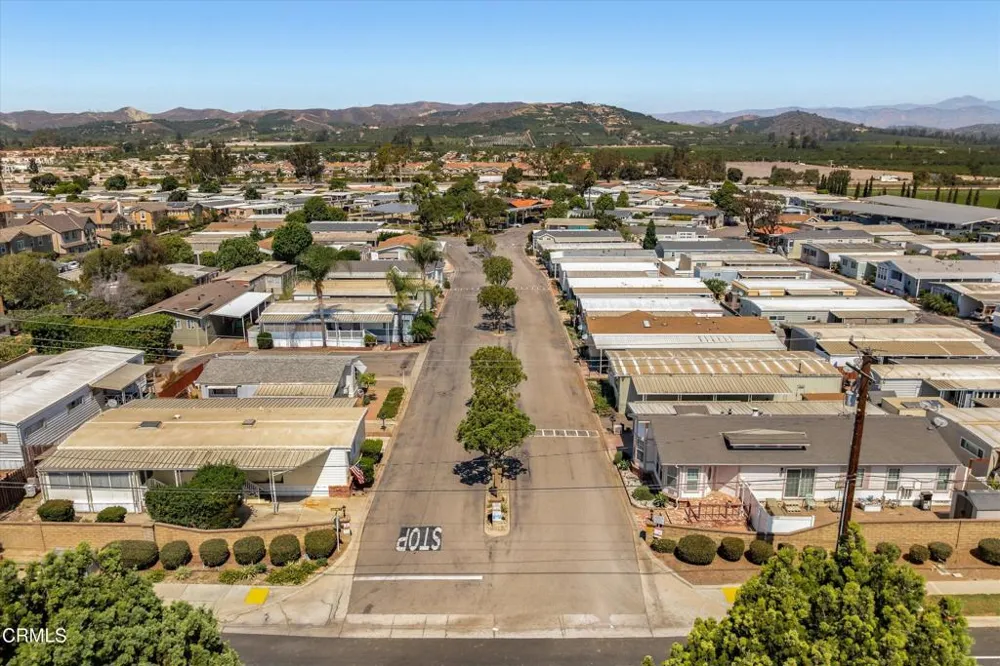 10 Wisteria Way Ventura, CA 93004