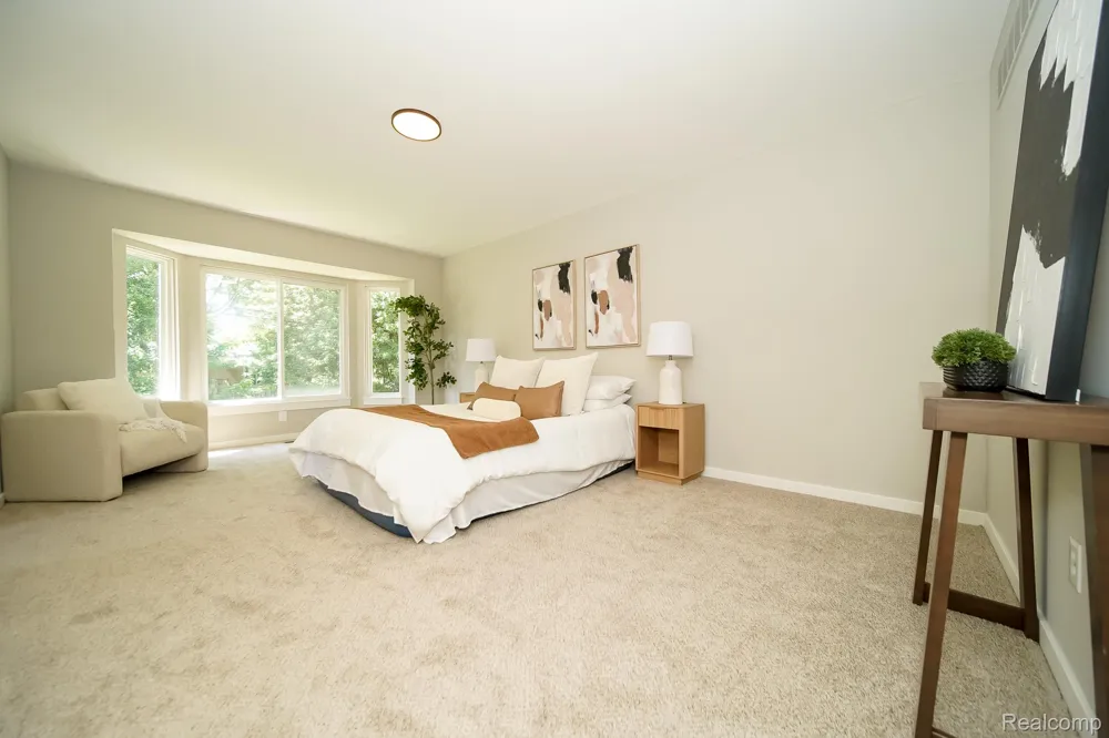 51819 Kings Pointe Drive New Baltimore City, MI 48047