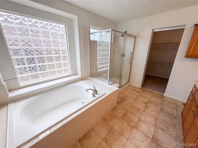 2802 S Ireland Way Aurora, CO 80013