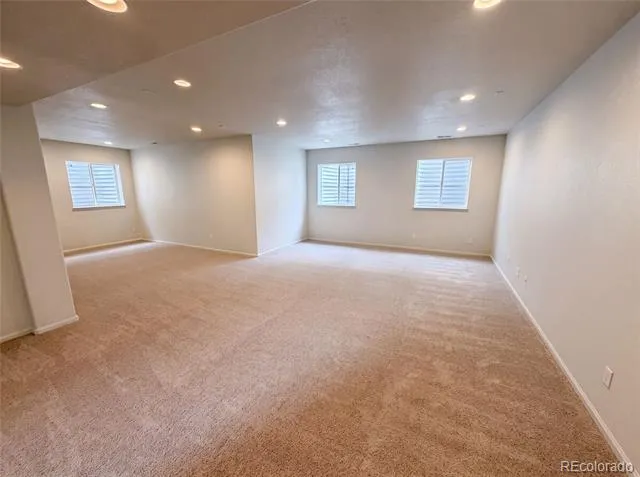 2802 S Ireland Way Aurora, CO 80013