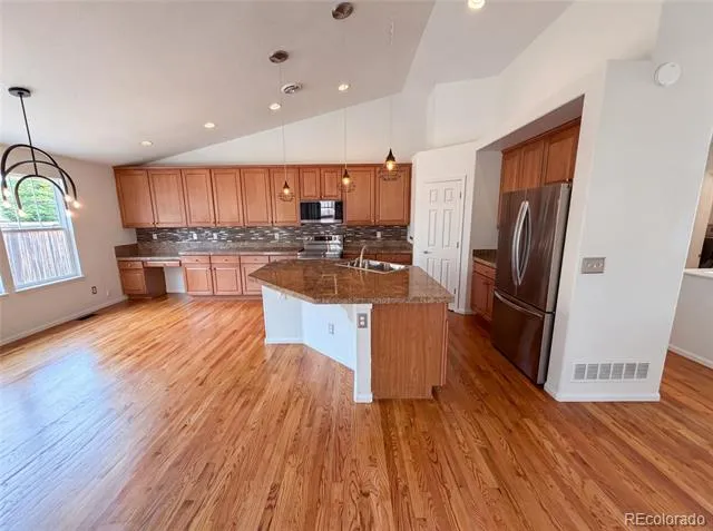 2802 S Ireland Way Aurora, CO 80013
