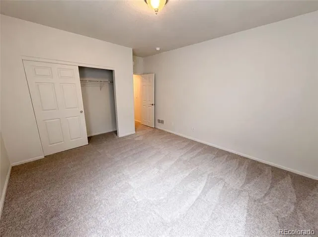 2802 S Ireland Way Aurora, CO 80013