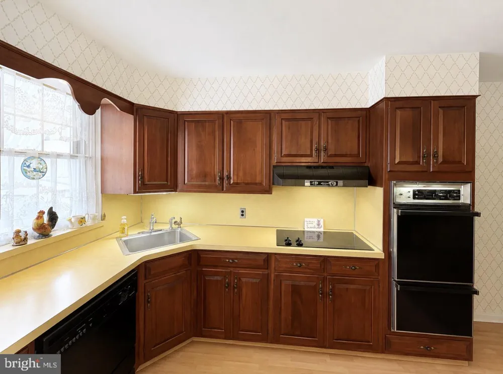 2928 GLENVIEW STREET Philadelphia, PA 19149