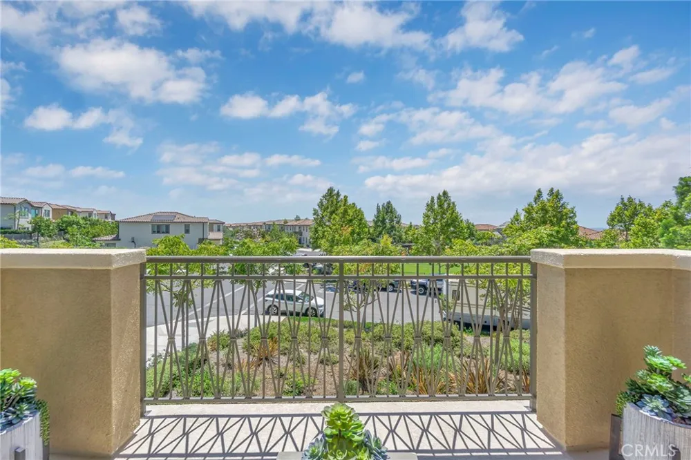101 Alder Ridge Lake Forest, CA 92610