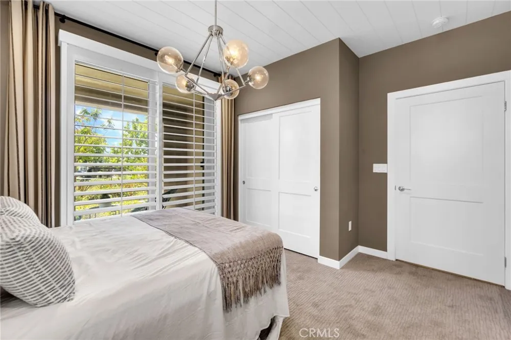 101 Alder Ridge Lake Forest, CA 92610