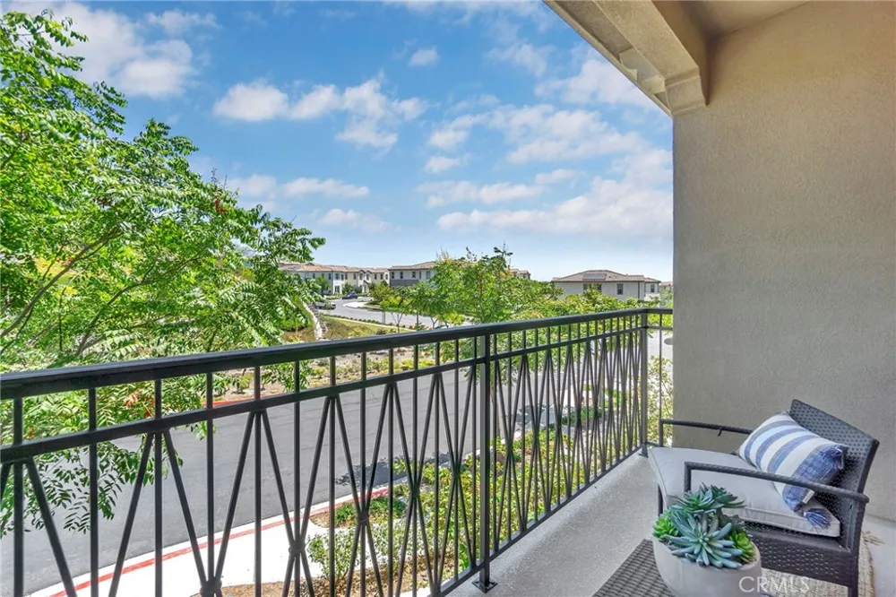 101 Alder Ridge Lake Forest, CA 92610