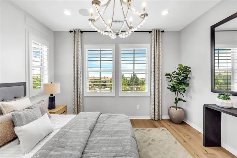 101 Alder Ridge Lake Forest, CA 92610