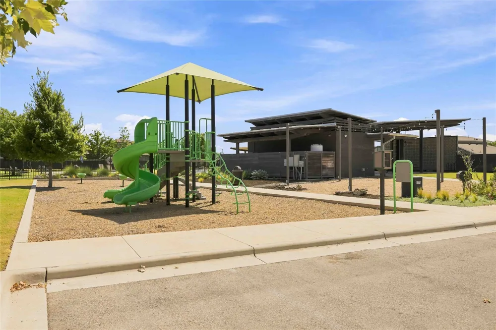 453 Agave Azul Way Leander, TX 78641