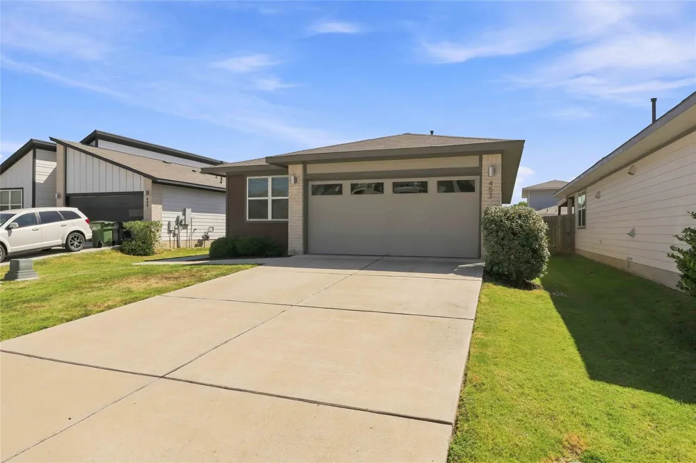 453 Agave Azul Way Leander, TX 78641