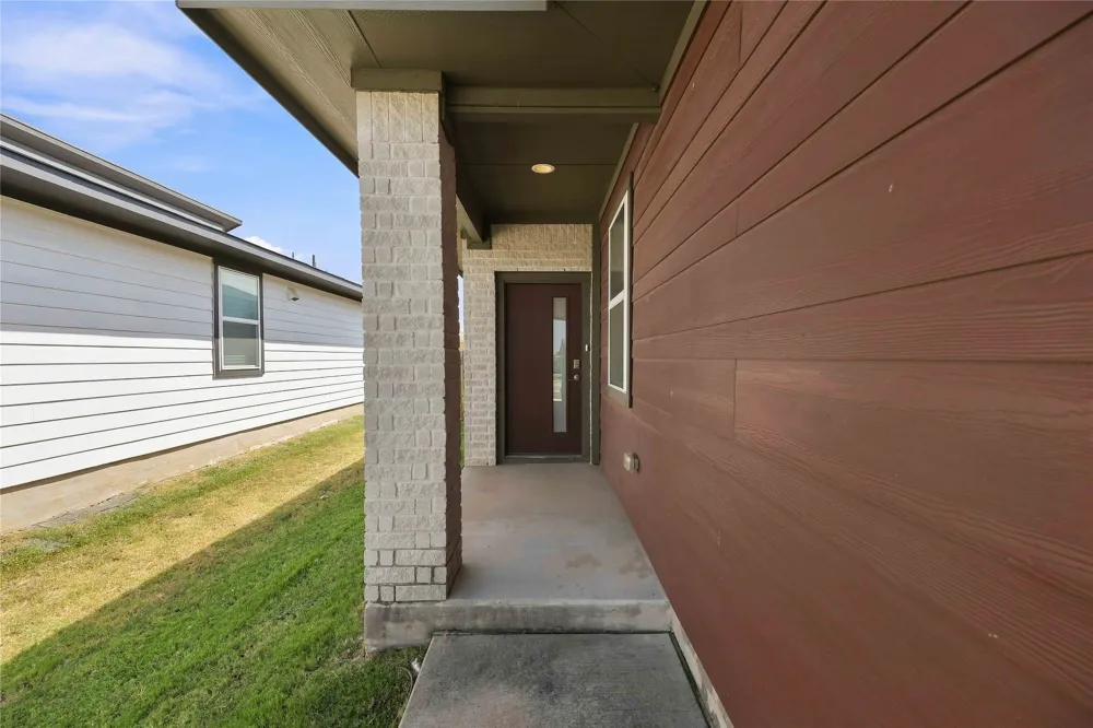 453 Agave Azul Way Leander, TX 78641