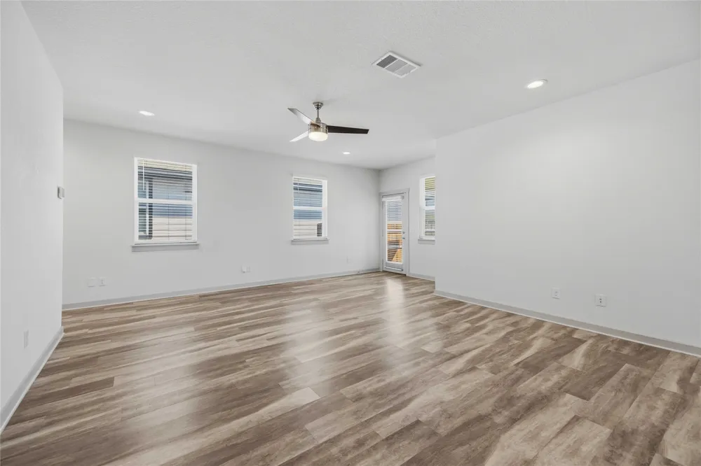 453 Agave Azul Way Leander, TX 78641