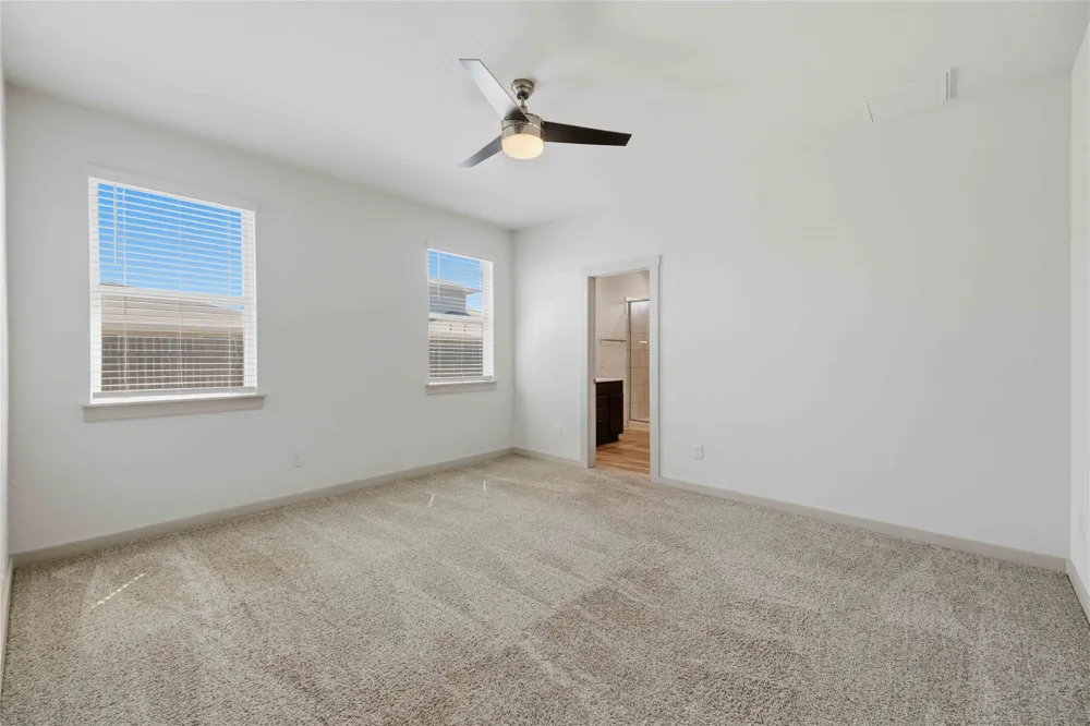 453 Agave Azul Way Leander, TX 78641