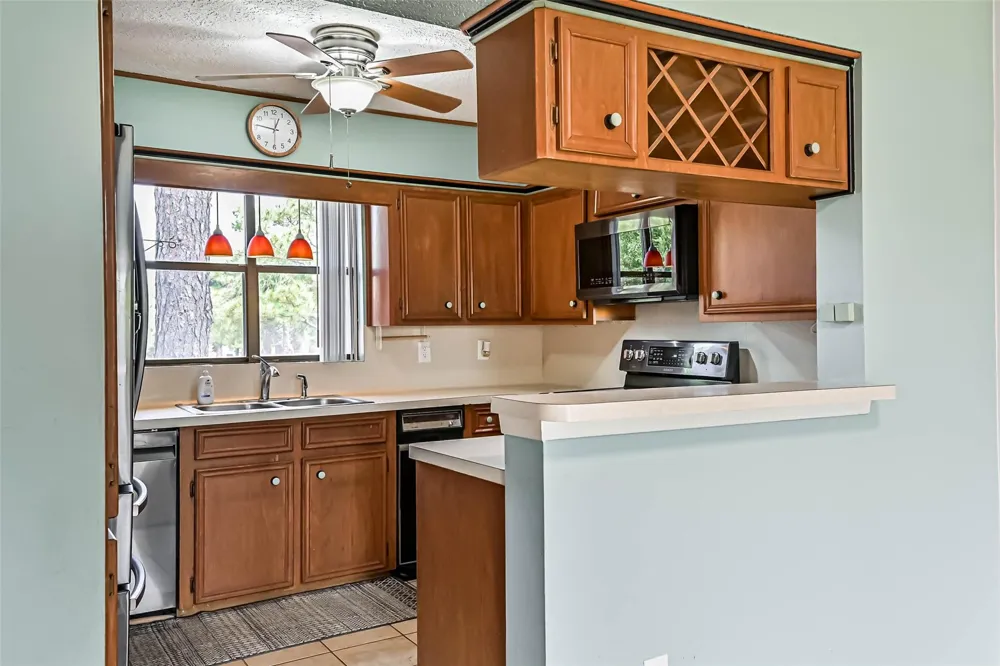 2104 Crows Nest Drive League City, TX 77573