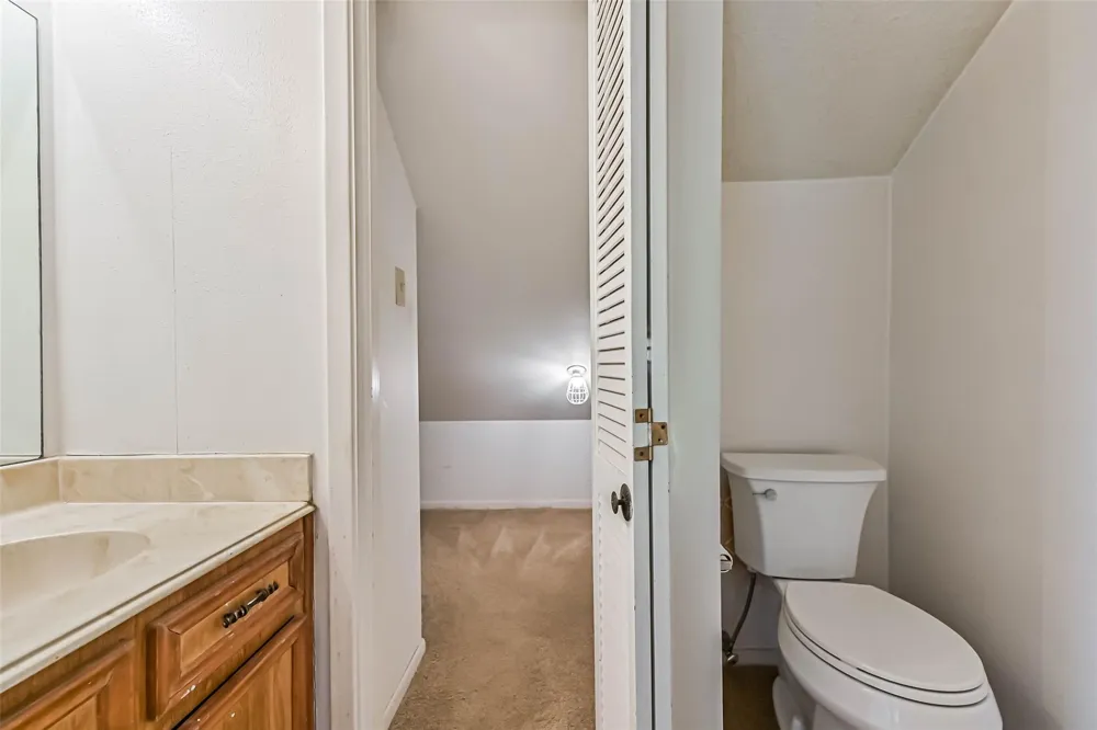 2104 Crows Nest Drive League City, TX 77573