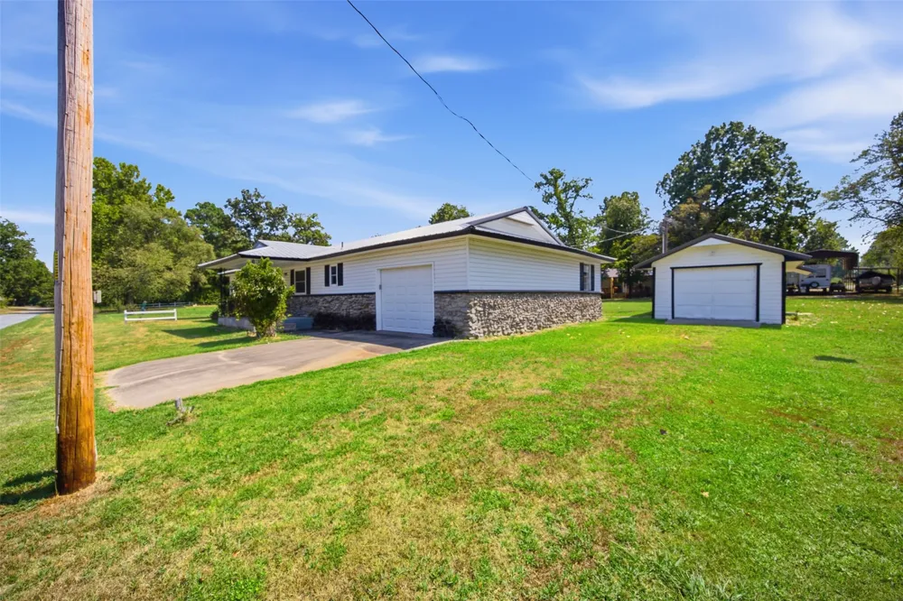 421364 E 1164 ROAD Eufaula, OK 74432