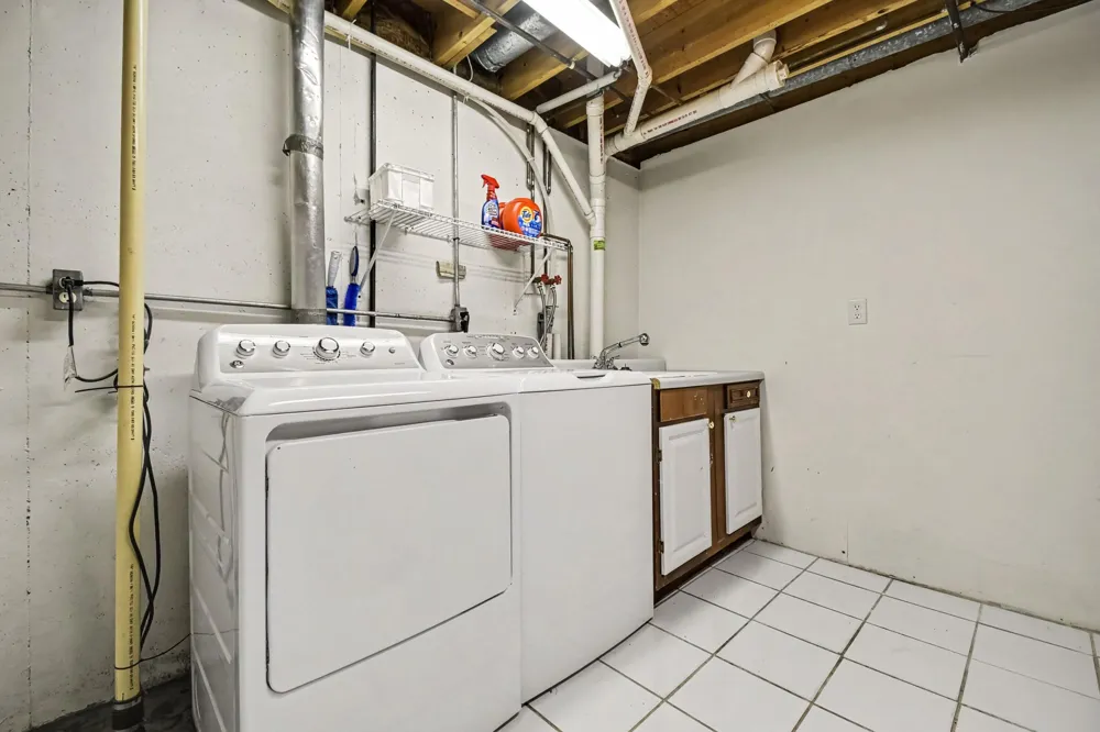 303 Anderson Drive Wayland City, MI 49348