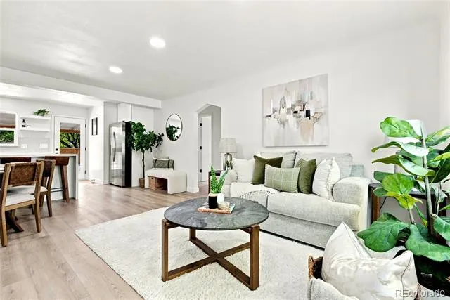 2941 Ivanhoe Street Denver, CO 80207