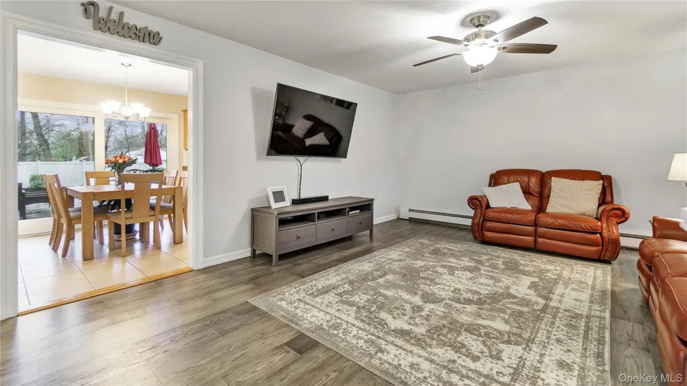 33 Spencer Lane Stony Brook, NY 11790