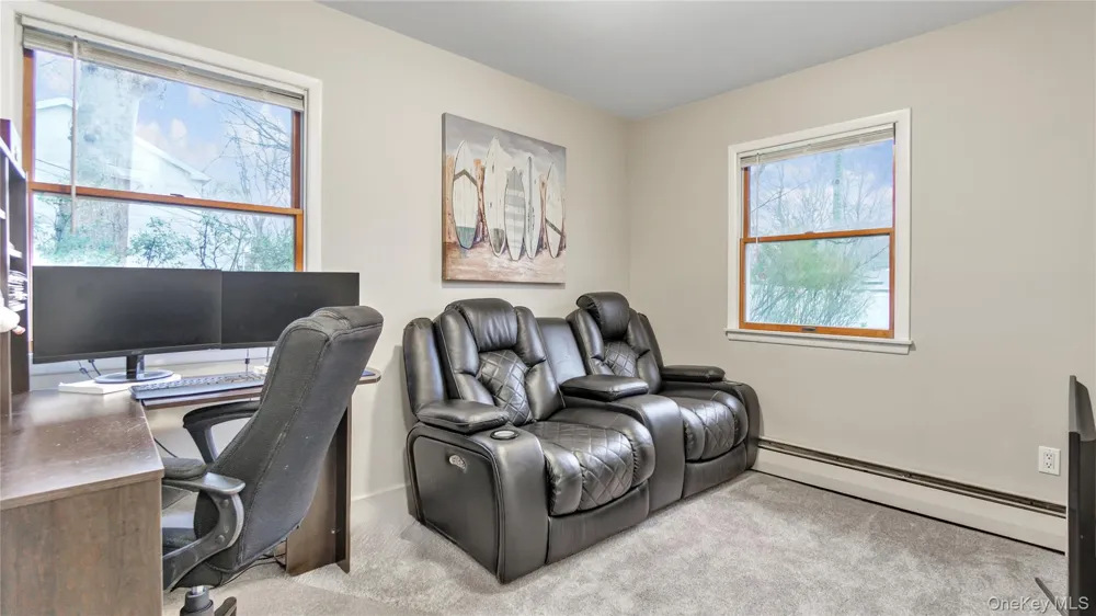 33 Spencer Lane Stony Brook, NY 11790