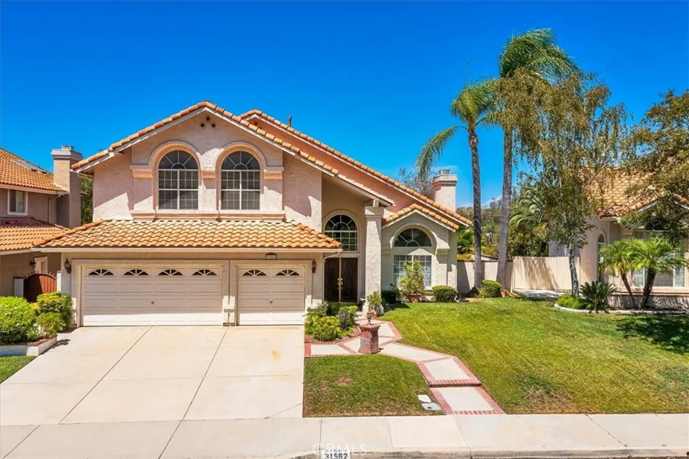 31562 Paseo Goleta Temecula, CA 92592