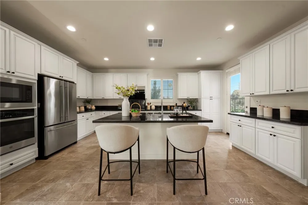 1618 Mickelson Court Upland, CA 91784
