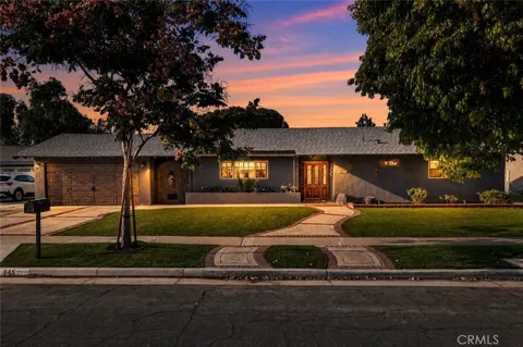 845 W Hacienda
