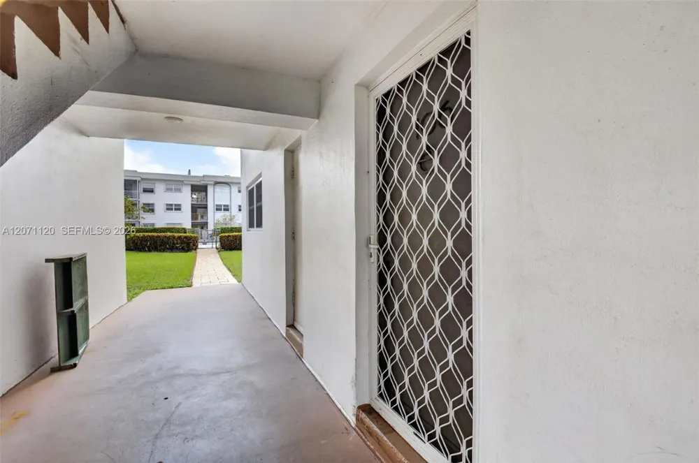 5501 NW 2nd Ave #106 Boca Raton, FL 33487