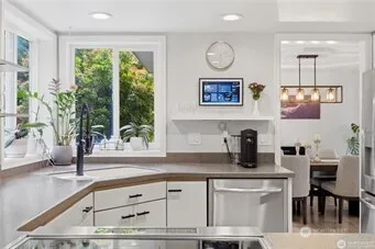 209 Casey Court Steilacoom, WA 98388